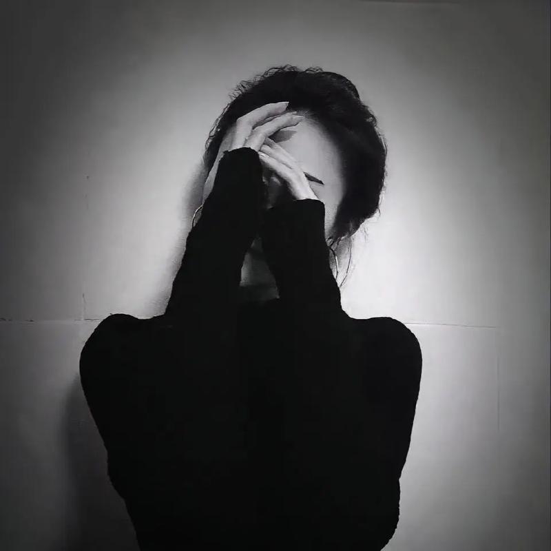 hiv女性会有啥症状