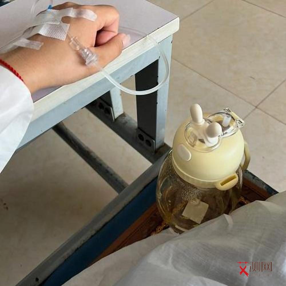 艾滋病初期小红点大吗会传染吗